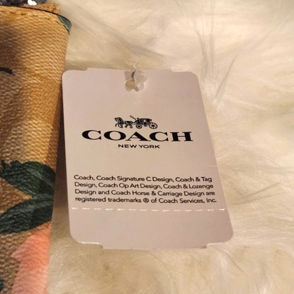 Authentic Coach Wristlet - Picture 5 of 7